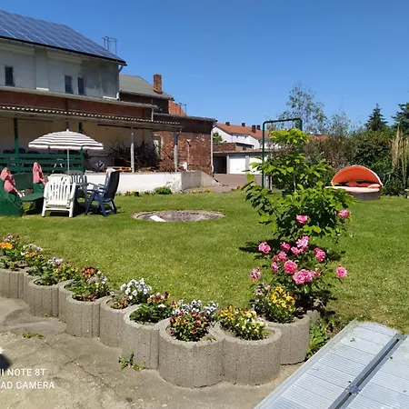 Ferienwohnung Am Elberadweg Dessau-Rosslau Exterior foto